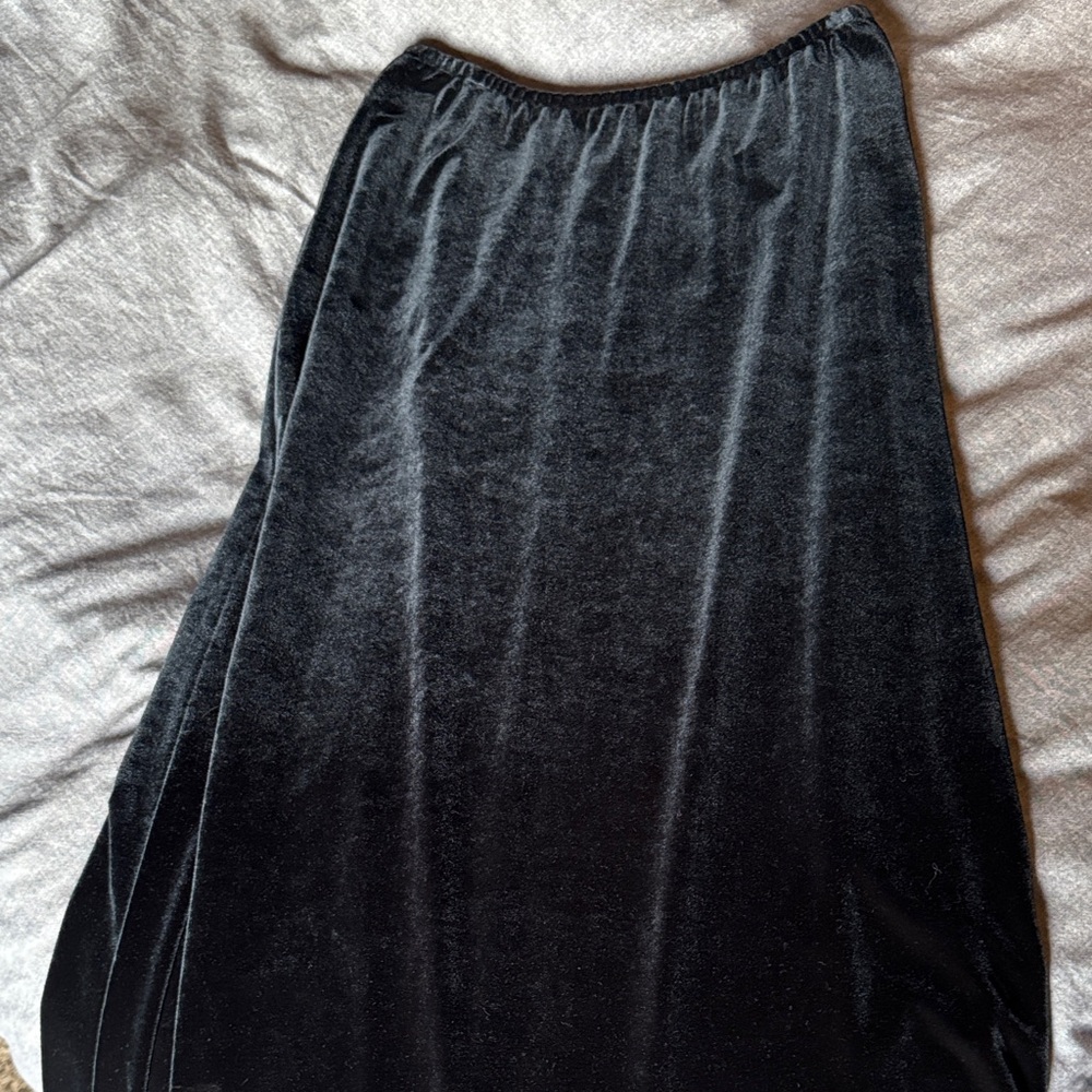 Elegant Black Velvet Skirt